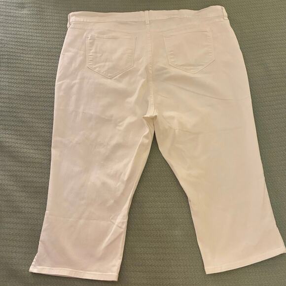 NYDJ 22W Capri Cropped Jeans White Denim - Picture 2 of 9
